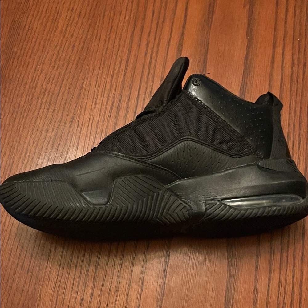 “Stay Loyal”, Air Jordan,Men’s Black mid--Top Athletic Basketball Shoes. - Picture 14 of 14